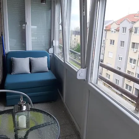 公寓 Adela Požarevac